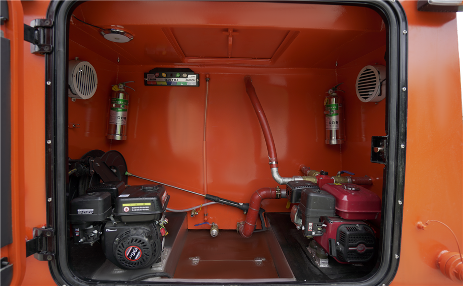 Vehicul utilitar pe șenile-Camion de pompieri